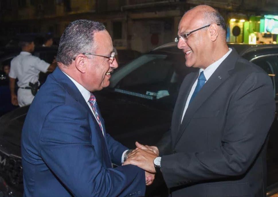 وزير الثقافة ومحافظ الإسكندرية يفتتحان الموسم الصيفي للمسرح بالملك لير