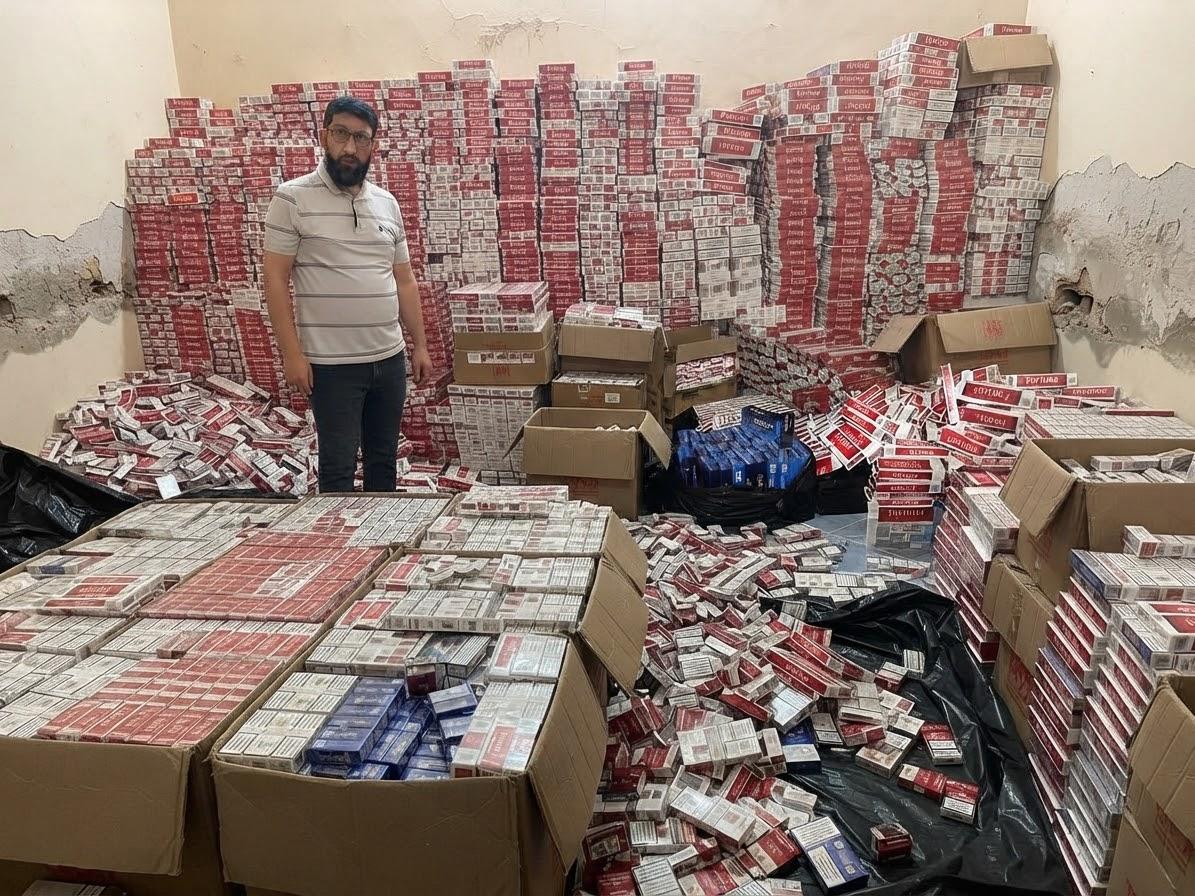 ضبط ٦٥٠٠٠ علبة سجائر متنوعة مستوردة مهربة و ضبط تصرف فى كميات مواد بترولية مدعمة و مواد غذائية منتهية الصلاحية
