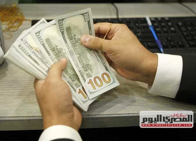 بكام الأخضر الآن؟.. سعر الدولار اليوم الخميس 13 أغسطس 2026 مقابل الجنيه المصرى