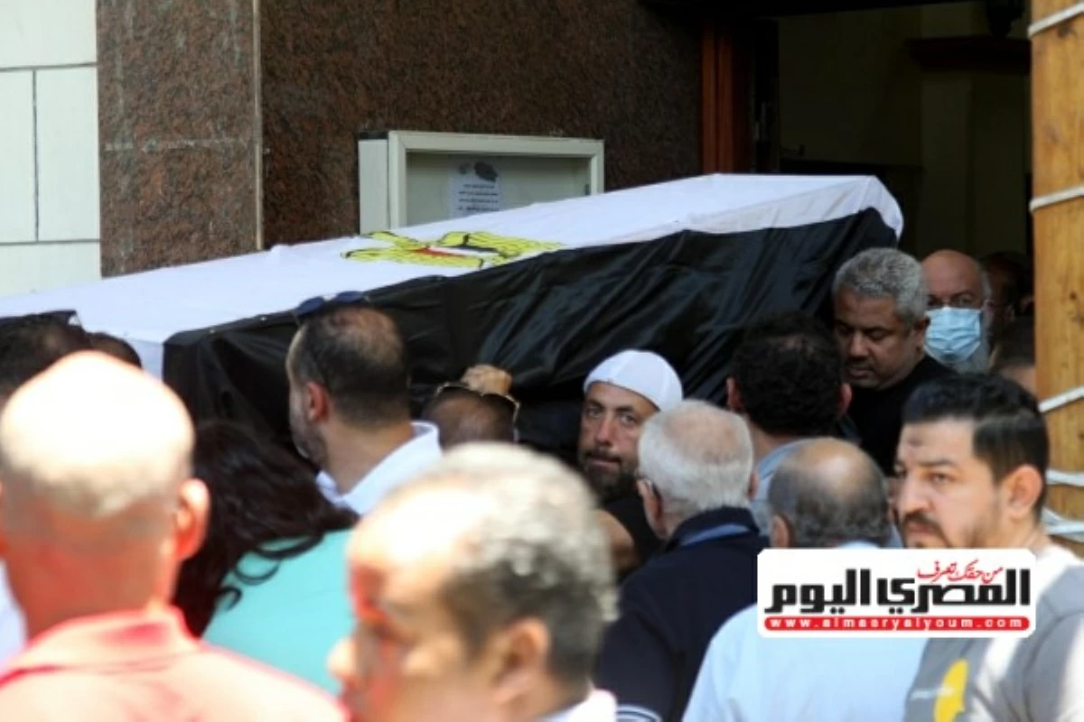 جنازة الدكتور عمرو حلمي وزير الصحة الأسبق من مسجد مصطفى محمود