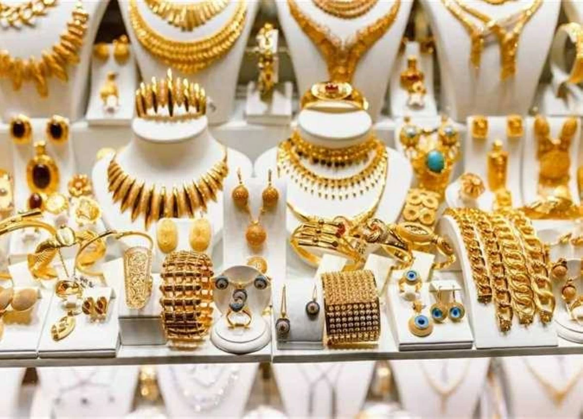 عيار 21 يرتفع 50 جنيهًا الآن.. سعر الذهب اليوم الجمعة 26 يونيو 2026 خلال منتصف التعاملات