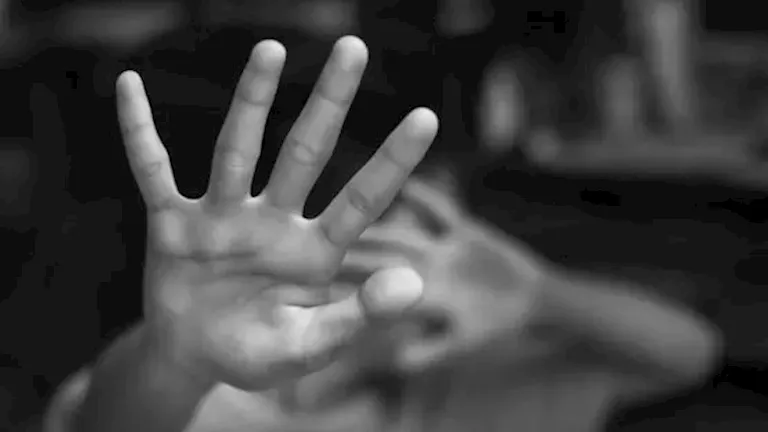 فيديو يكشف الاعتداء على طالب بسبب "لهو الأطفال" في الدقهلية