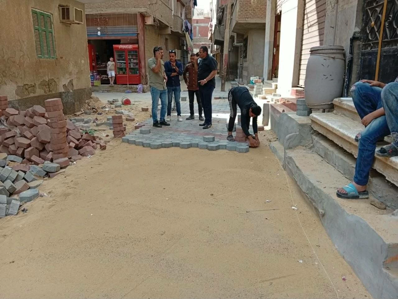 بتكلفة 3 ملايين جنيه.. تطوير ورفع كفاءة الشوارع الداخلية بمركز مشتول السوق بالشرقية 