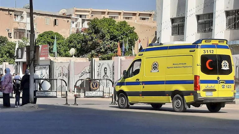 إغماء طالبة خلال امتحان الكيمياء بالثانوية العامة في الأقصر.. وإسعافها داخل اللجنة
