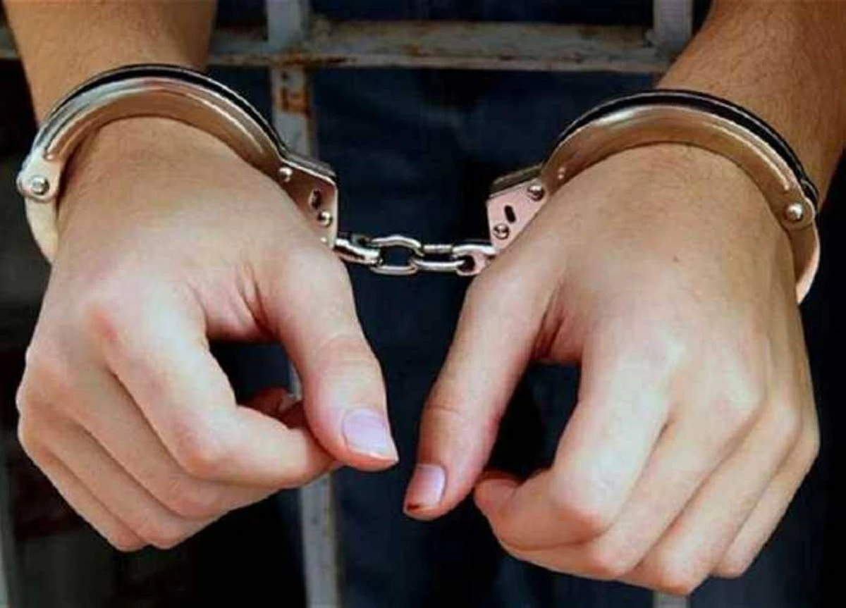 القبض على سائقي ميكروباص بتهمة ضرب سيدة اعترضت على زيادة الحمولة بسوهاج