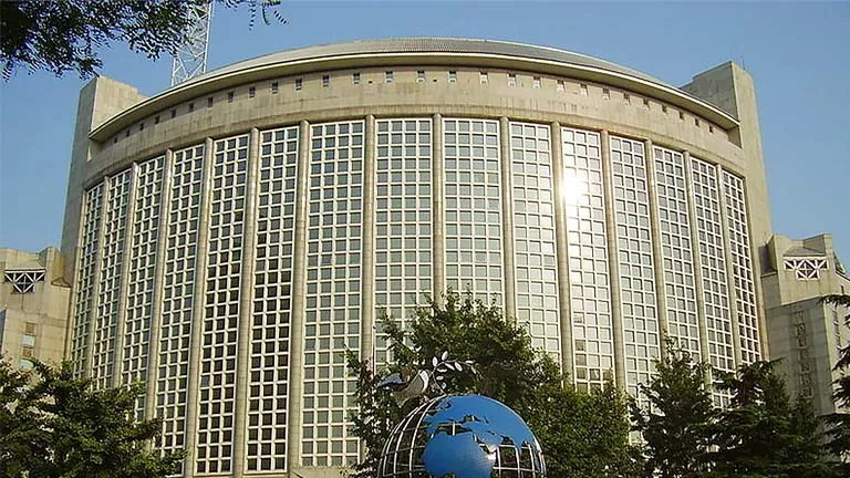 الصين توفد مسؤولا رفيعا للمشاركة في جنازة خامنئي بطهران