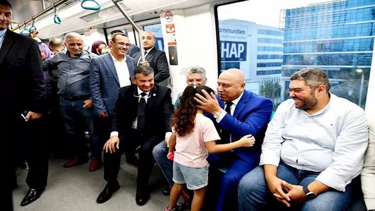  بالتزامن مع التشغيل الكامل.. كامل الوزير يتفقد محطات مونوريل شرق النيل  - (صور)