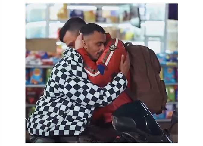 كزبرة لـ محمد إمام: أنا كسبت زعيم ابن زعيم (فيديو)