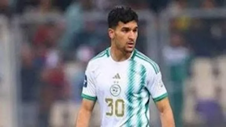 "الصفقة الرابعة".. موعد وصول مهاجم الأهلي الجديد إلى القاهرة  