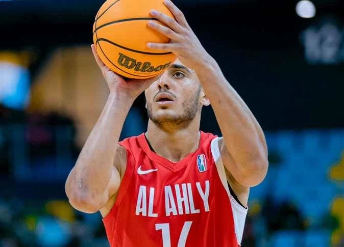 «ياريت تحاسب الكل مش واحد وتسيب واحد».. شوبير بعد إيقاف لاعب الأهلي