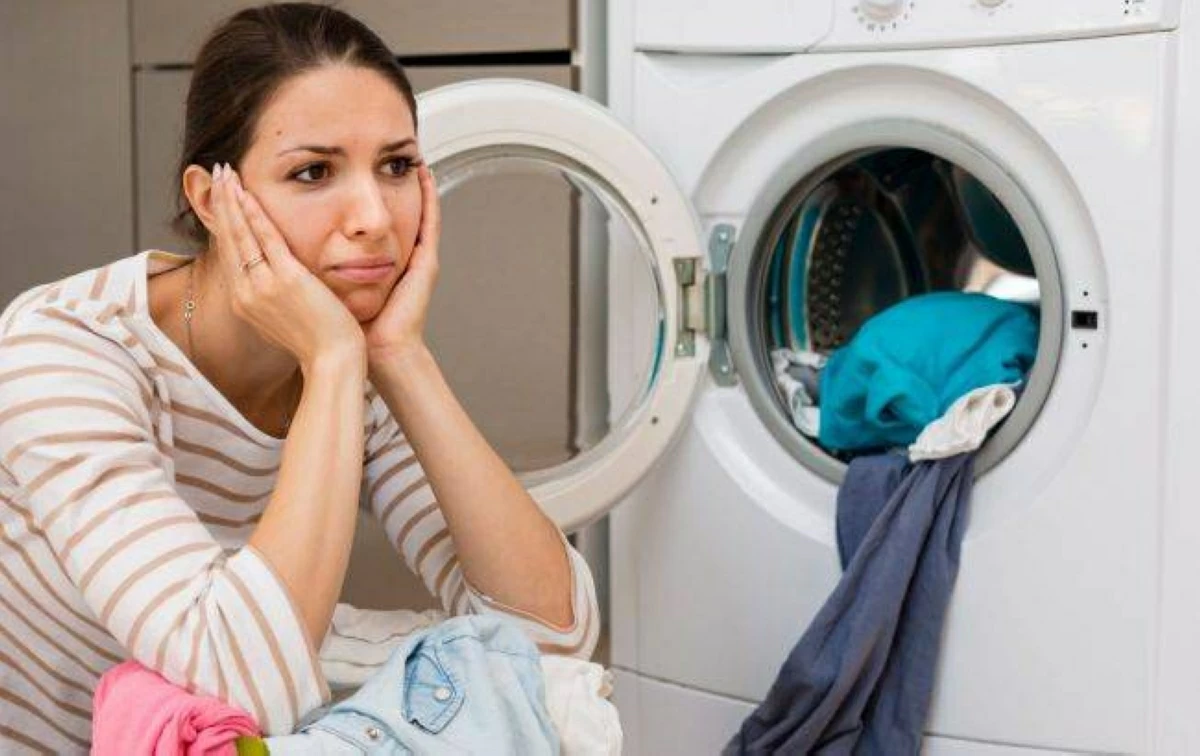 «ليه الملابس بتوبر؟».. خبراء يكشفون السبب الحقيقى وراء كرات الوبر