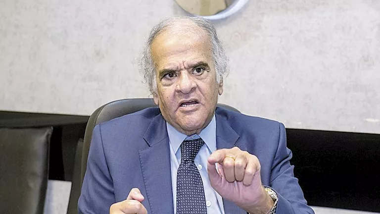 "إللي بيحصل عيب".. ممدوح عباس يفتح النار على مجلس إدارة الزمالك