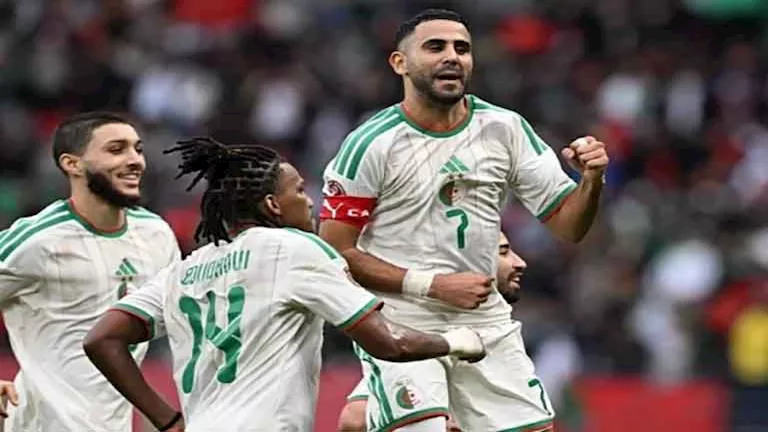 لاعب منتخب الجزائر.. جميع المباريات صعبة ويجب الفوز على الأردن