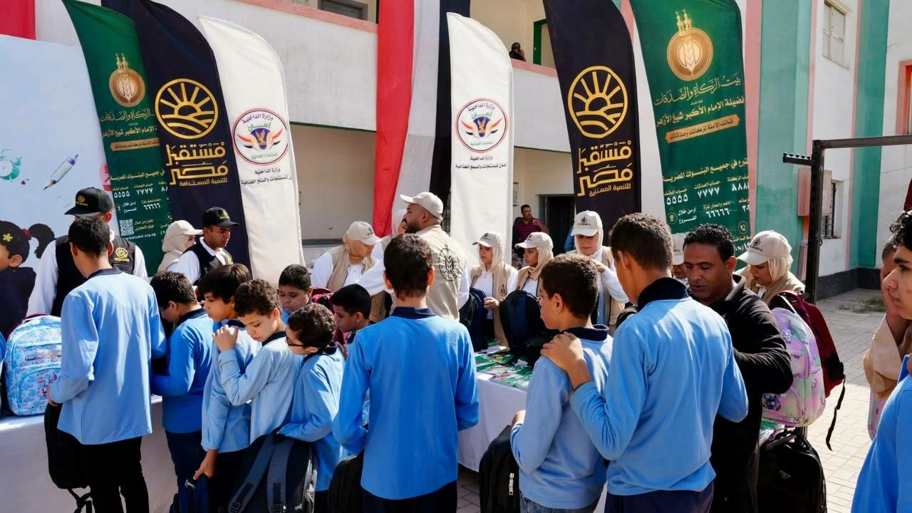«الداخلية ومستقبل مصر وبيت الزكاة» يطلقون المرحلة الـ4 والأخيرة من «إلى المدرسة»
