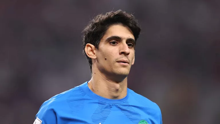 أشاد بالأرجنتين ضد مصر.. حارس مرمى المغرب يثير الجدل بتصريحاته (فيديو)