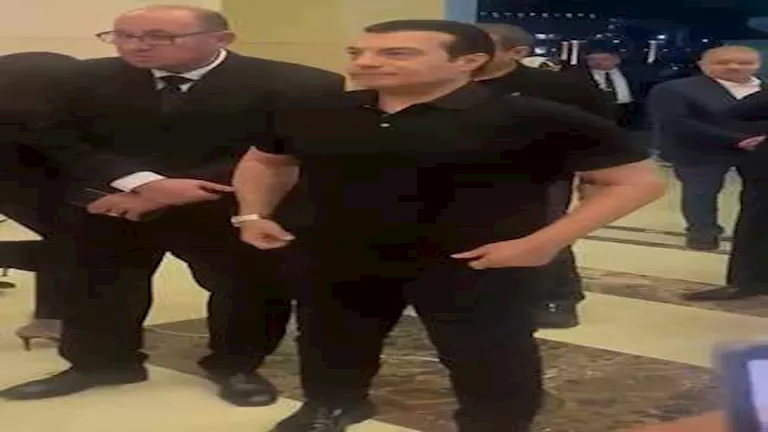 بينهم نبيلة عبيد.. نجوم الفن يشاركون في عزاء والدة طارق قنديل عضو مجلس إدارة الأهلي