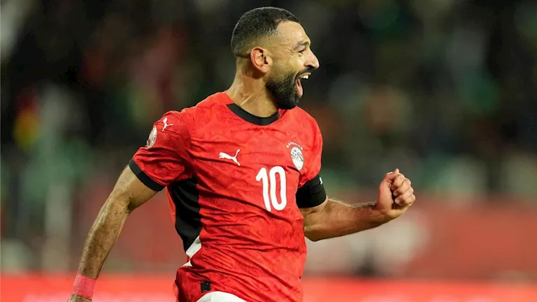 "صنع المجد".. فيفا يبرز محطات صلاح التاريخية مع منتخب مصر