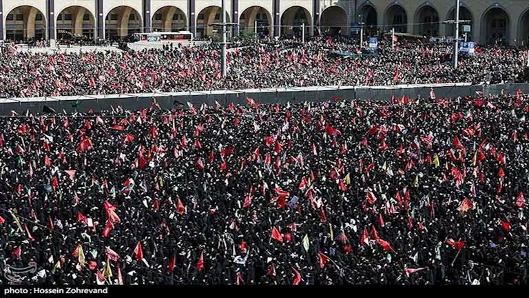 إيران: نتوقع مشاركة 15 مليون شخص في جنازة علي خامنئي