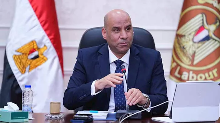 10.2 مليار جنيه لدعم العمال.. كيف عززت الدولة الحماية الاجتماعية؟