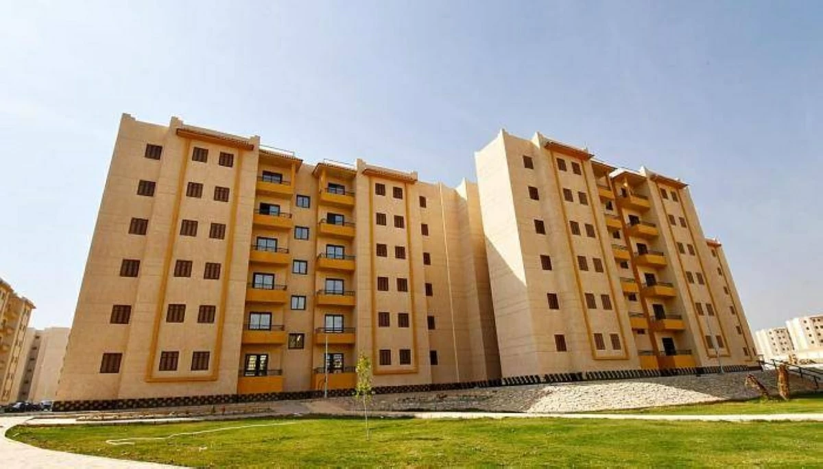 عقب فك حظر شقق الإسكان الاجتماعى.. ما خطوات نقل الملكية إلكترونيًا بالمحافظات؟ (الشروط)