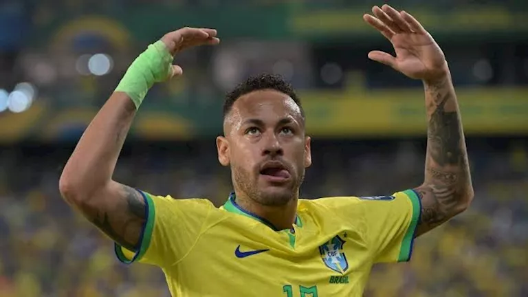 بعدما ألمح إلى اعتزاله دوليًا.. ماذا قدم نيمار مع منتخب البرازيل؟ 