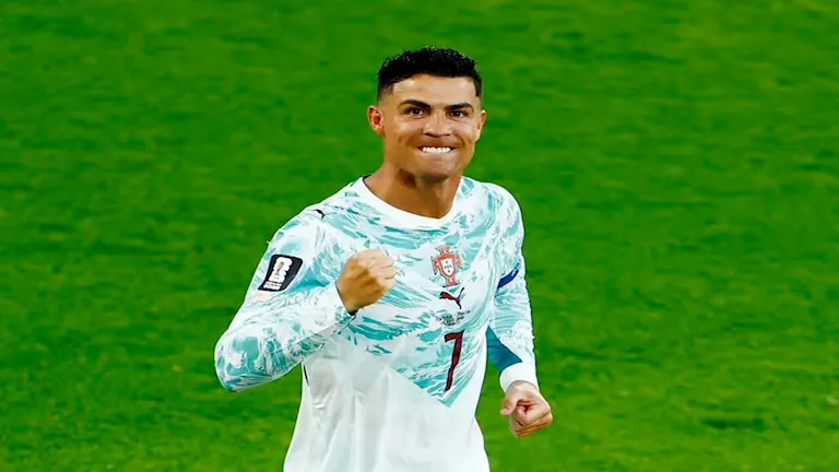 أول تعليق من رونالدو بعد مغادرة معسكر منتخب البرتغال