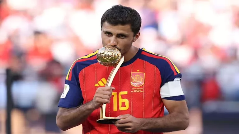 فيفا يعلن الجوائز الفردية لكأس العالم 2026.. رودري الأفضل ومبابي الهداف