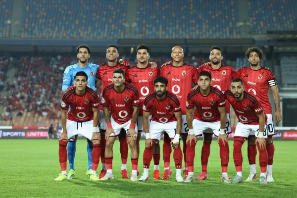 الإصابة تضرب نجم الأهلي قبل مواجهة زد بالدوري