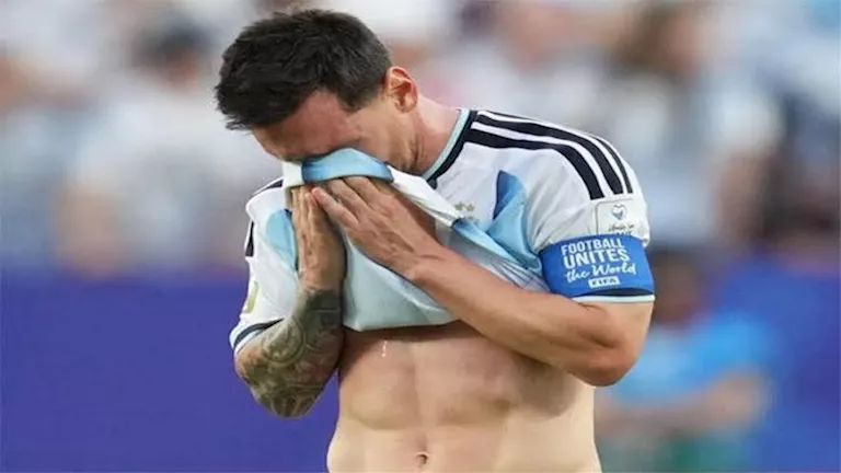 بعد إهداره ركلة الجزاء.. ميسي يسجل رقمًا سلبيًا في تاريخ كأس العالم 2026
