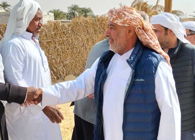 4700 كرتونة مواد غذائية من الإمارات الشقيقة لأهالي «الجارة» بمطروح