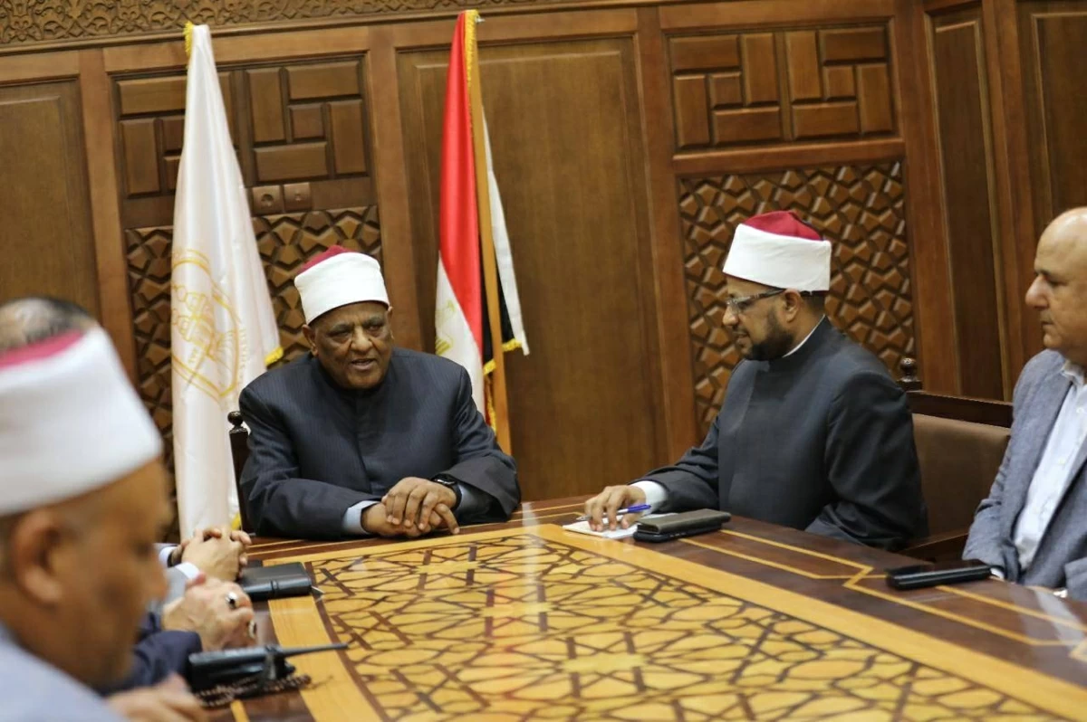 اللجنة العليا للمصالحات بالأزهر تعقد اجتماعها الدورى لمتابعة جهود إنهاء النزاعات (صور)