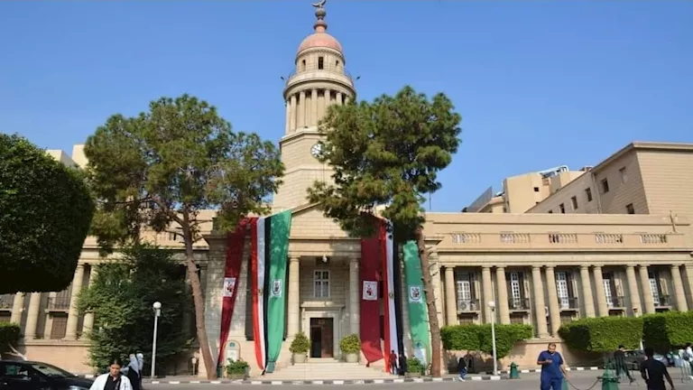 الكشف والعلاج مجانًا.. ماذا قدمت قافلة طب قصر العيني لأهالي الأسمرات؟  