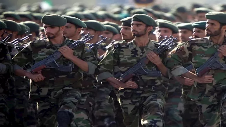مقتل عنصرين من الحرس الثوري في هجوم مسلح غرب إيران