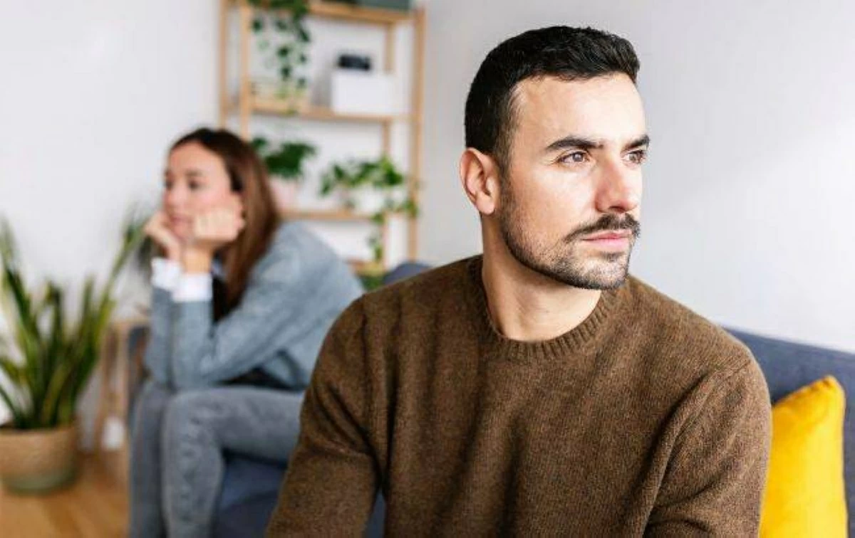«تؤدي للطلاق».. أكبر 5 أخطاء يرتكبها الرجال في حق زوجاتهم
