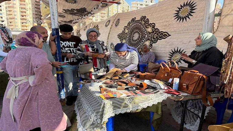 الشباب والرياضة بالبحيرة تنظم المعرض الخامس للمنتجات الحرفية بدمنهور